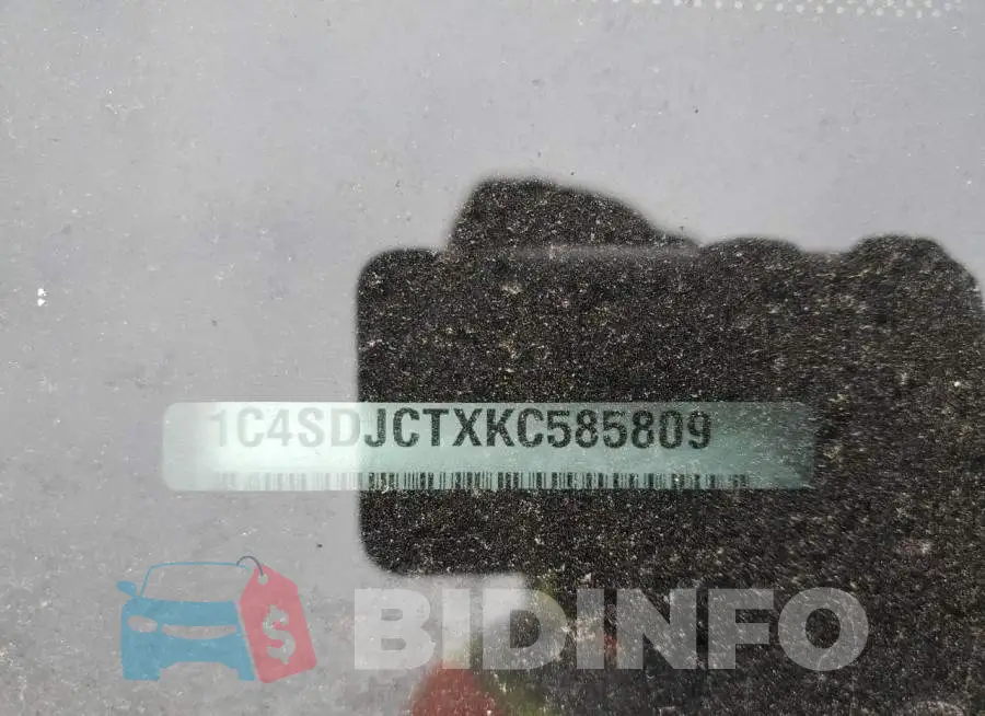 1C4SDJCTXKC585809 Photo# 13