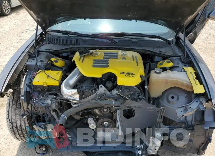2C3CDXHG3KH635731 Photo# 11