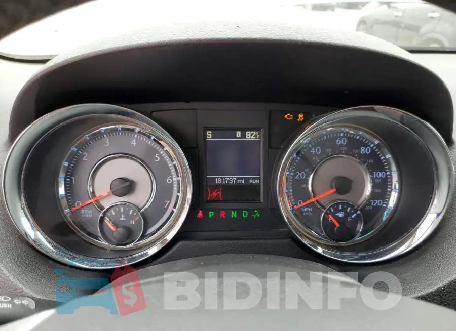 2C4RC1BGXER437628 Photo# 9