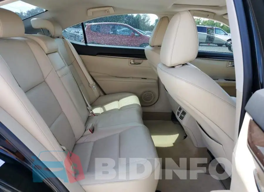 JTHBK1GG6F2173612 Photo# 10