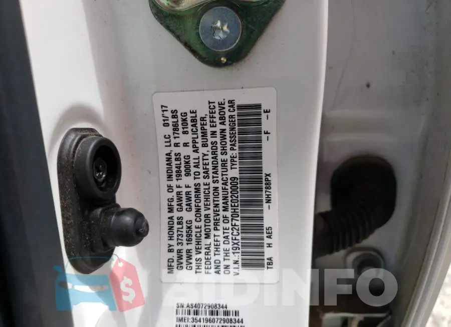 19XFC2F70HE020009 Photo# 12