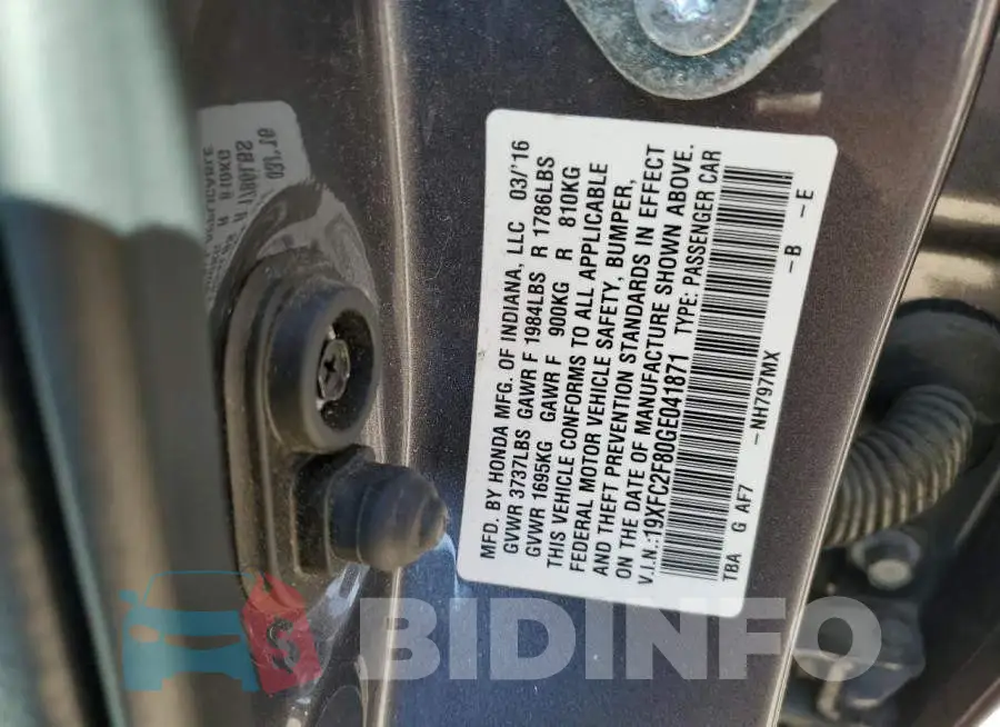 19XFC2F80GE041871 Photo# 12