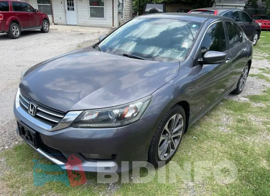 1HGCR2F54EA271633 Photo# 2