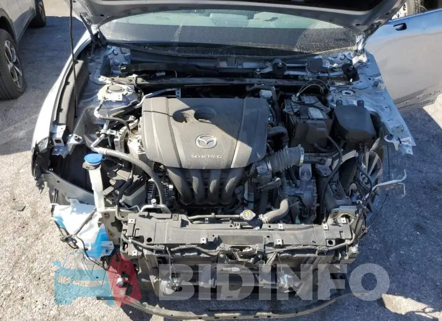 3MVDMBBL3LM109352 Photo# 12