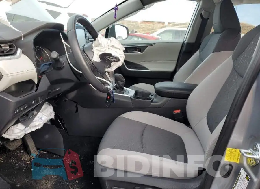 2T3P1RFV2MC174349 Photo# 7