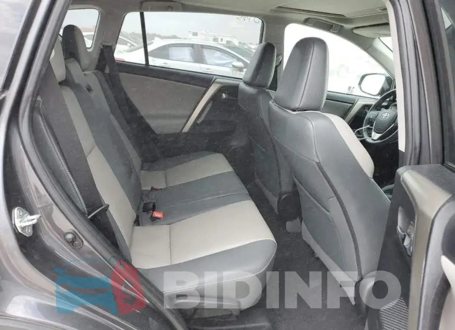 2T3YFREV6FW152069 Photo# 10