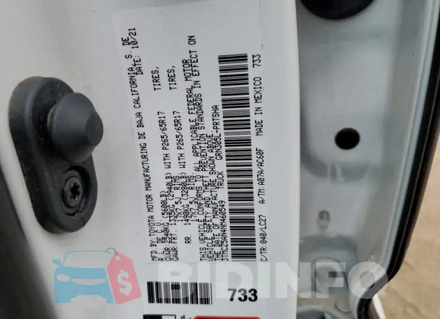 3TMCZ5AN4NM460549 Photo# 12
