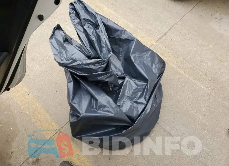 4T1BF1FK3FU046201 Photo# 12