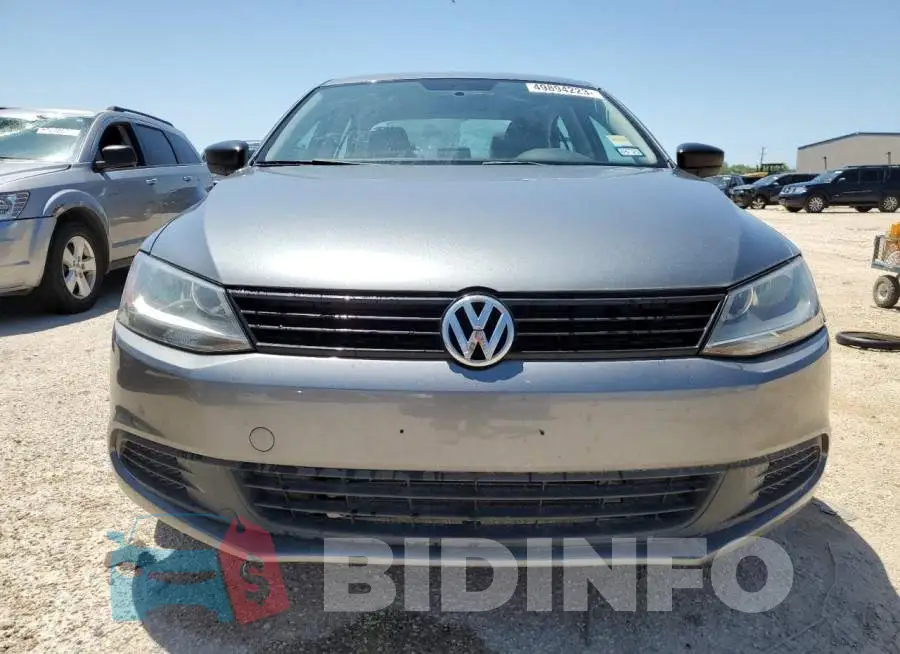 3VW2K7AJ5EM221369 Photo# 5