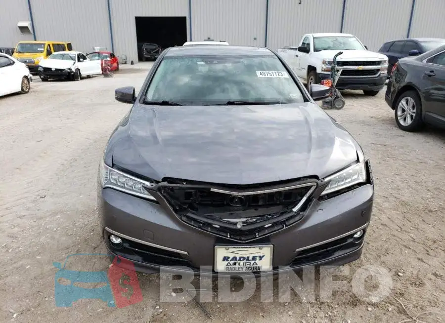19UUB3F73HA001815 Photo# 5