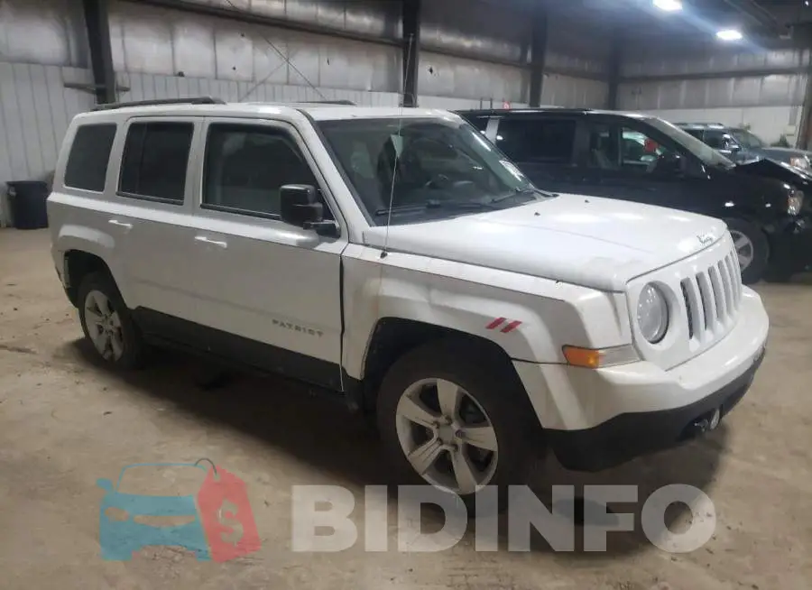 1C4NJRFB7ED910275 Photo# 4