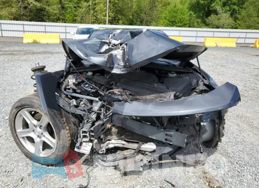 1G1FB1RS2J0190358 Photo# 5