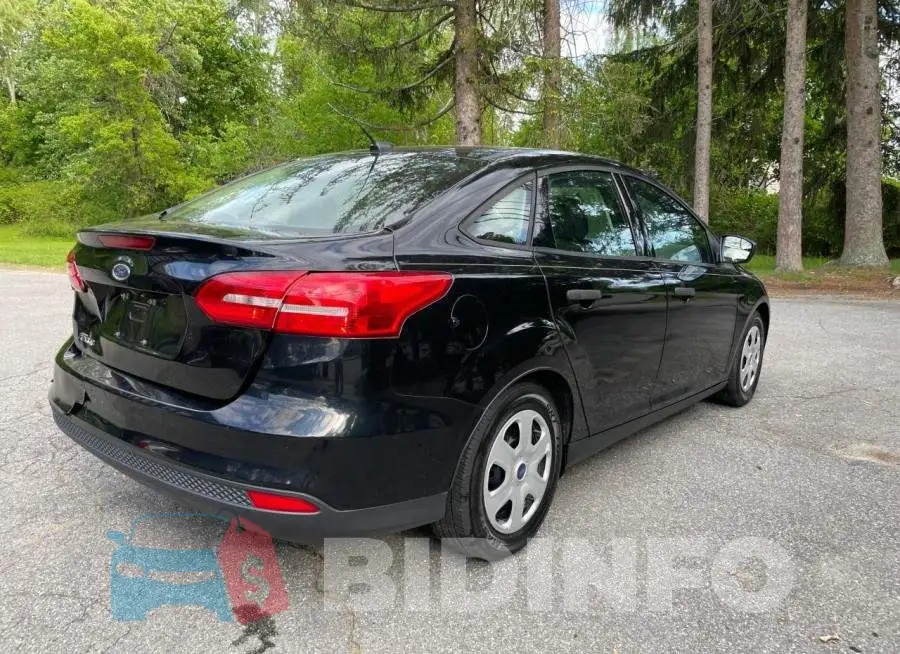 1FADP3E25JL290928 Photo# 4