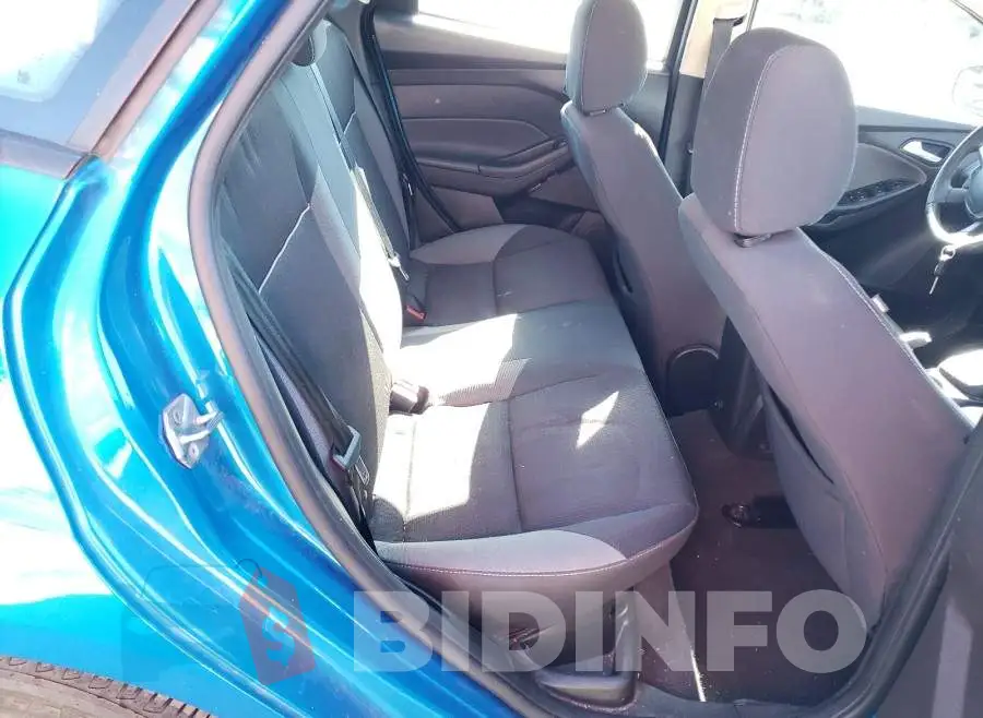 1FADP3F21EL364057 Photo# 6
