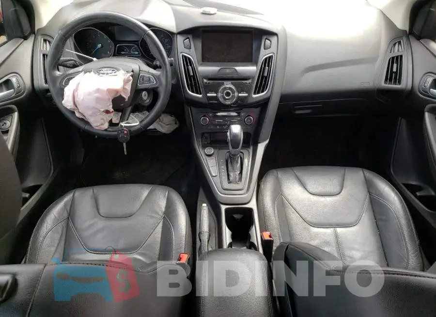 1FADP3F26GL262854 Photo# 8