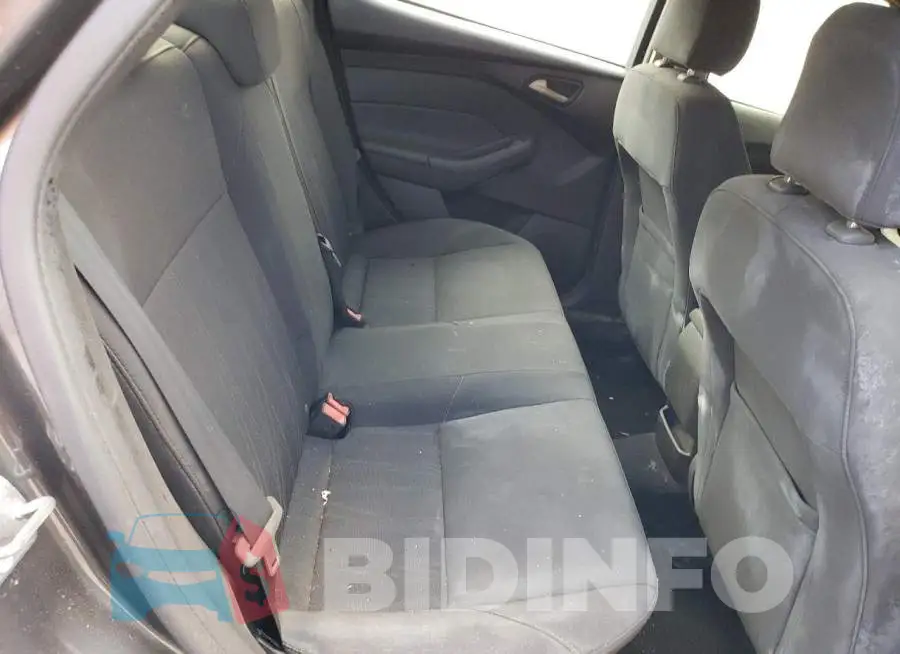 1FADP3F2XGL319430 Photo# 10