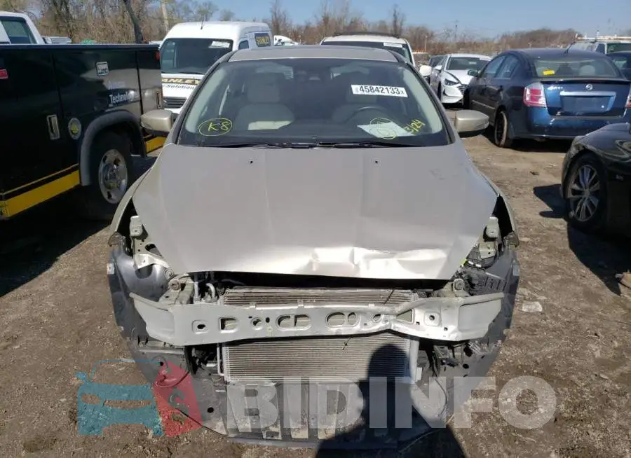 1FADP3J21JL202284 Photo# 5