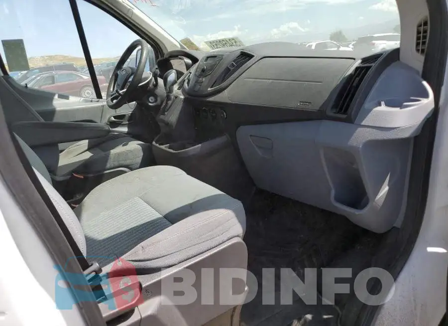 1FTNR1ZM9FKA56541 Photo# 8