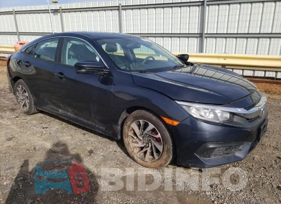19XFC2F70GE018940 Photo# 4