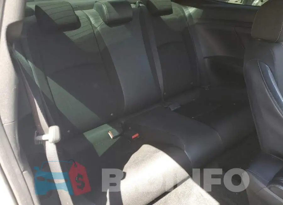 2HGFC4B84KH305237 Photo# 10
