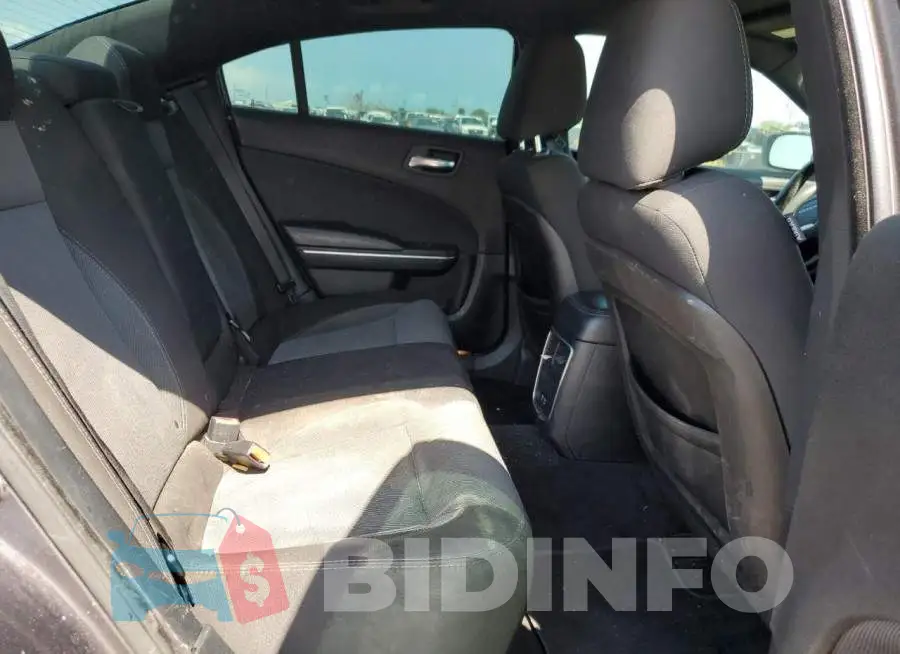 2C3CDXBG8FH896531 Photo# 10