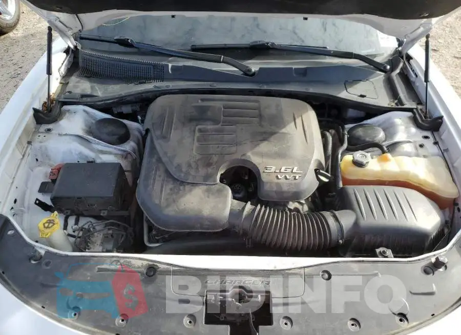 2C3CDXJG8JH235754 Photo# 11