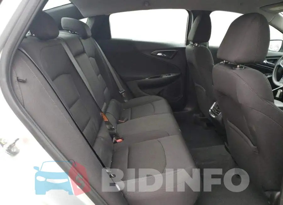 1G1ZD5ST1NF167061 Photo# 10