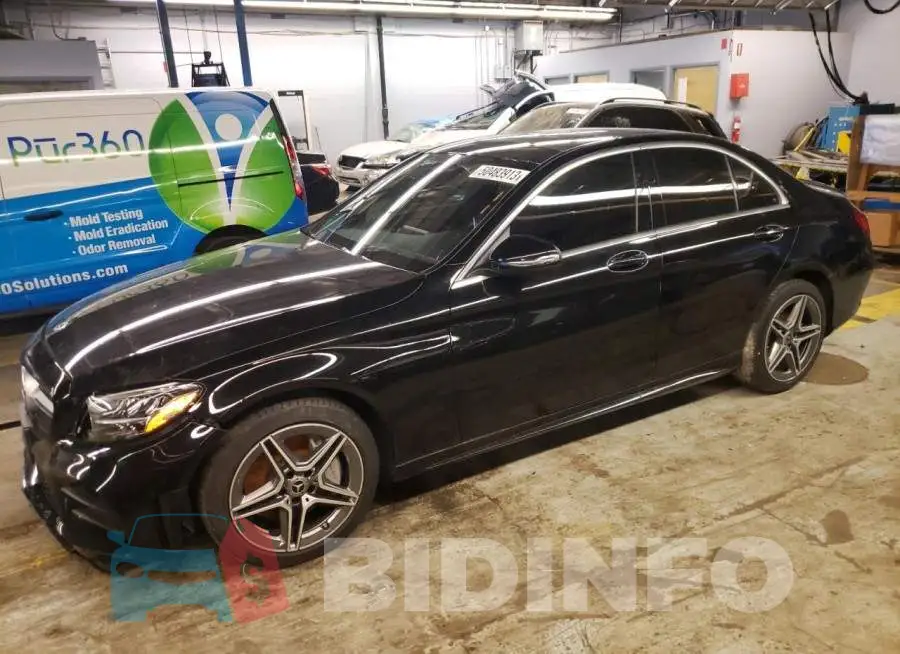 W1KWF8EB7LR597512 Photo# 1