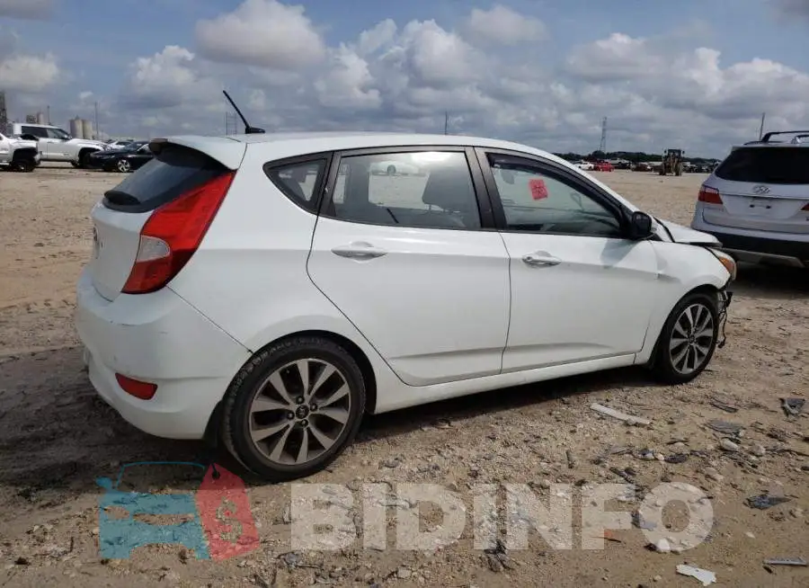 KMHCU5AE8FU225546 Photo# 3