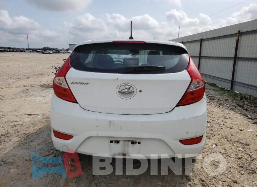 KMHCU5AE8FU225546 Photo# 6