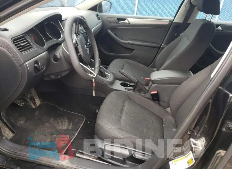 3VW167AJ8GM261237 Photo# 7