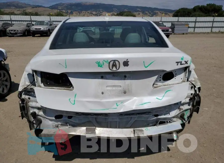 19UUB2F50FA021350 Photo# 6