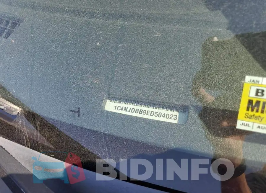1C4NJDBB9ED504023 Photo# 13