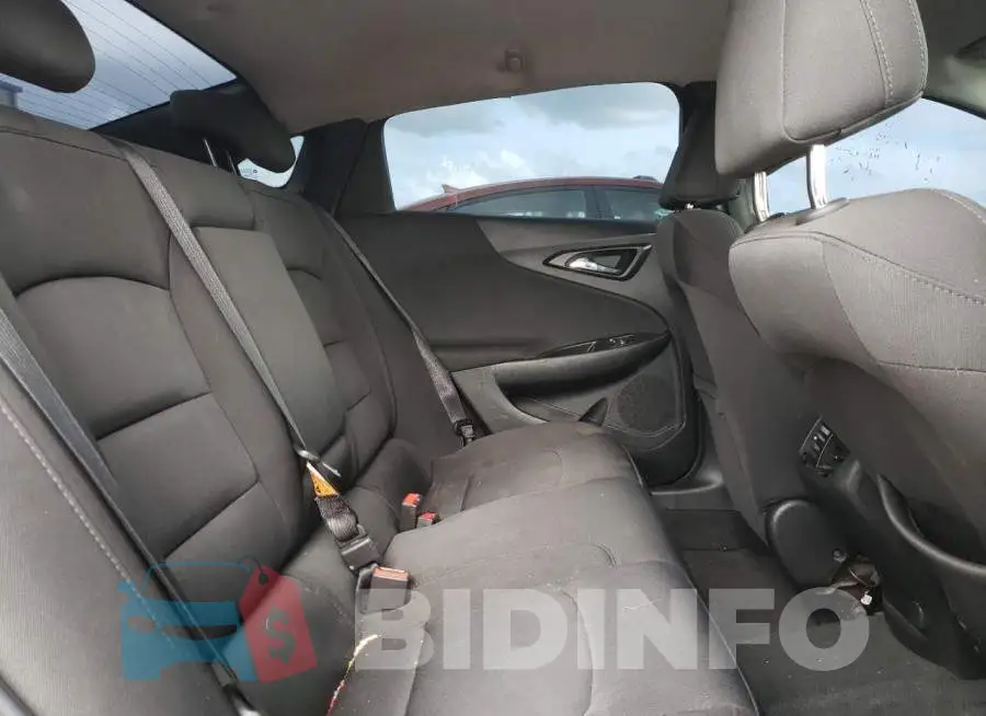 1G1ZD5ST9JF180201 Photo# 10