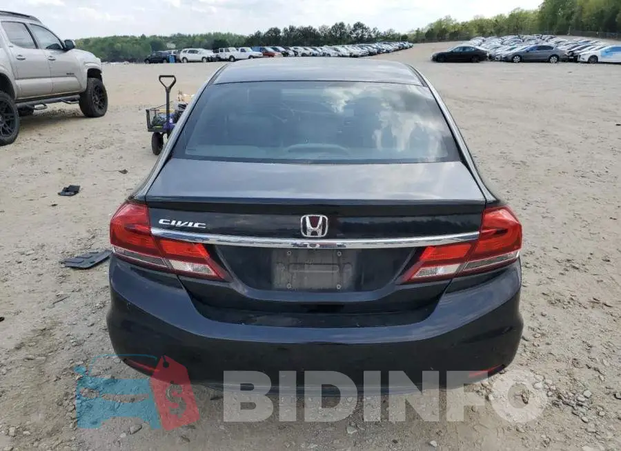 19XFB2F84FE008308 Photo# 6