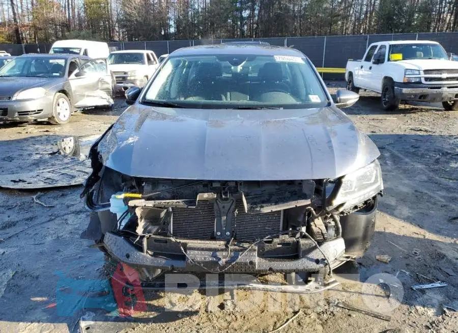 1VWCA7A37LC024601 Photo# 5