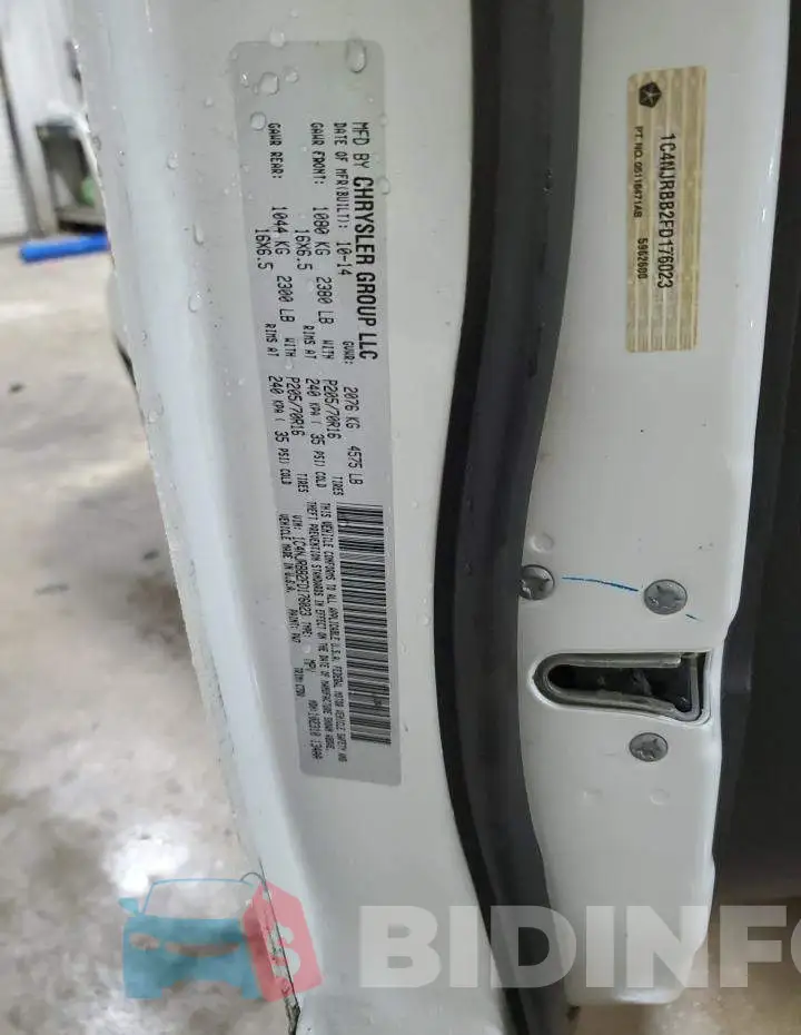 1C4NJRBB2FD176023 Photo# 13