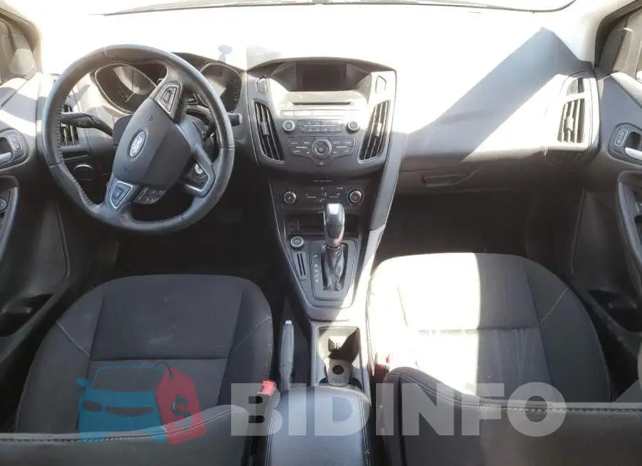 1FADP3F22FL218641 Photo# 8