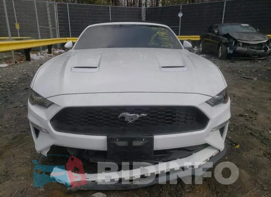 1FATP8UH0J5132824 Photo# 5