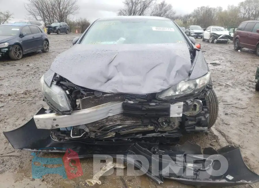 19XFB2F5XFE225853 Photo# 5