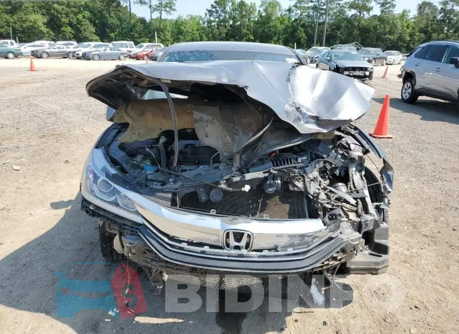 1HGCR2F16HA267262 Photo# 5
