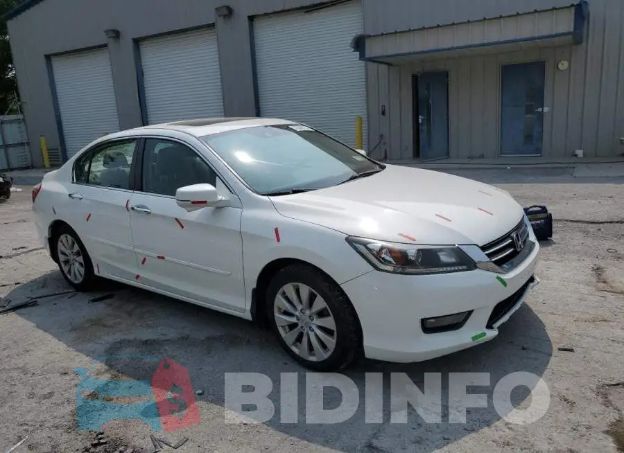 1HGCR2F89EA183168 Photo# 4