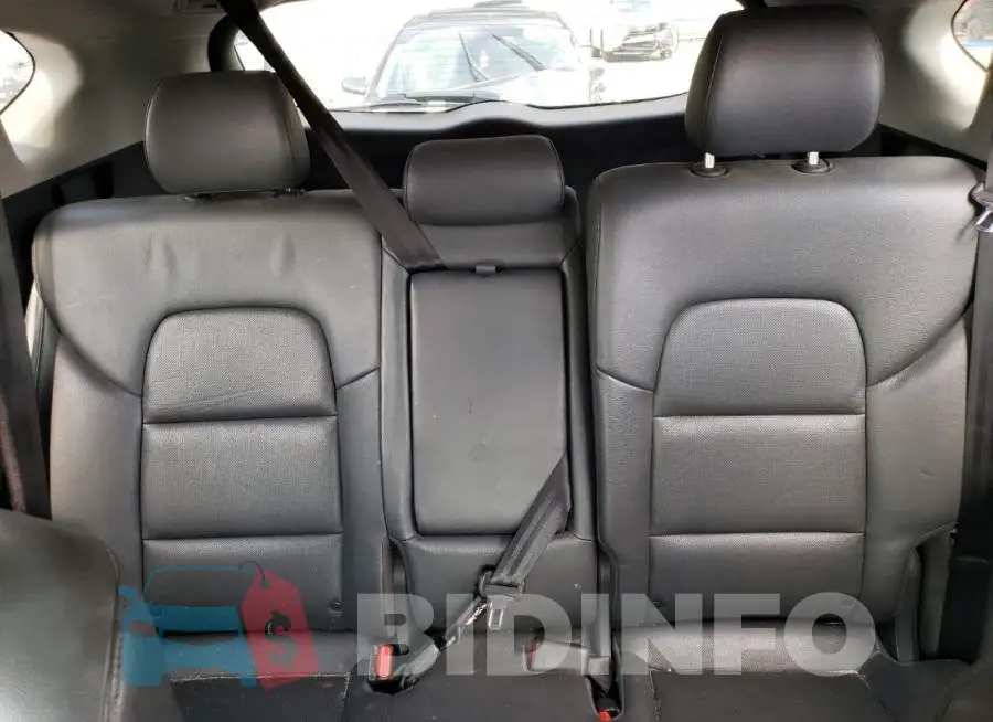 KM8J33A2XGU222444 Photo# 10