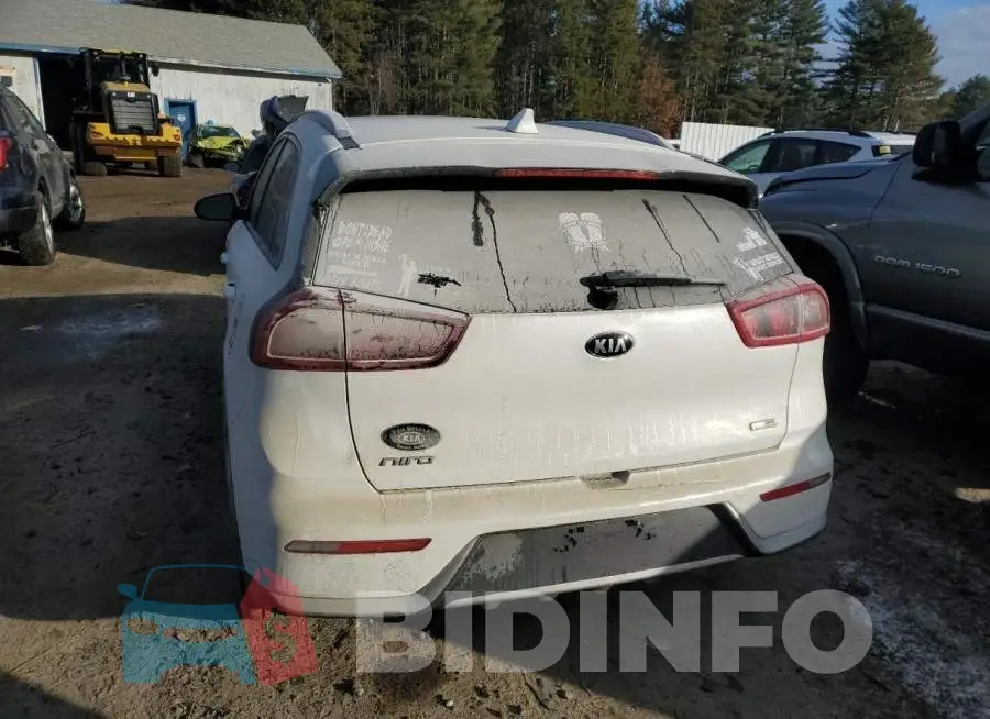 KNDCB3LCXJ5158252 Photo# 6