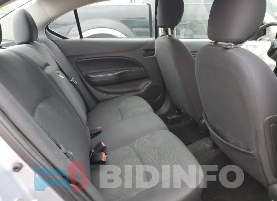 ML32F3FJ6HHF17878 Photo# 10
