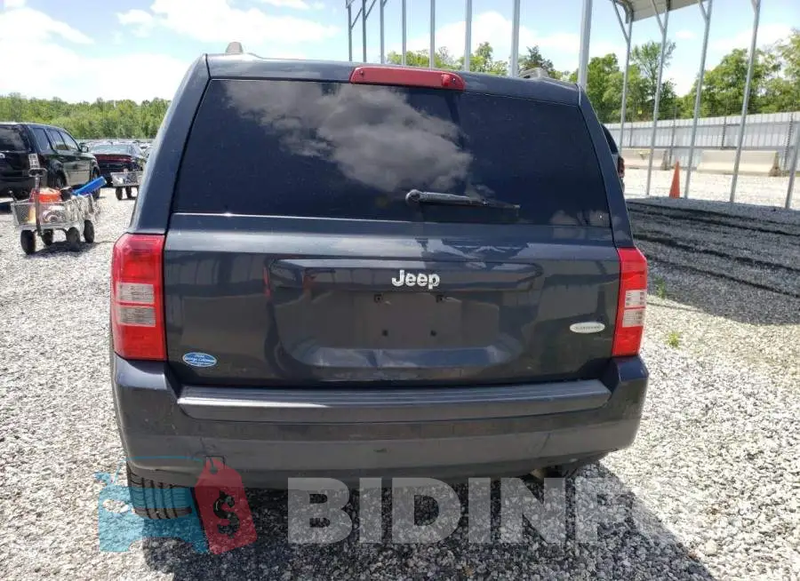 1C4NJPFB4ED793596 Photo# 6