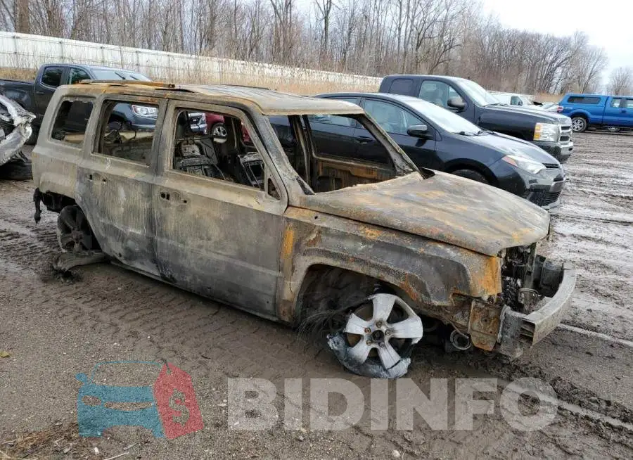 1C4NJRFB2ED884135 Photo# 4
