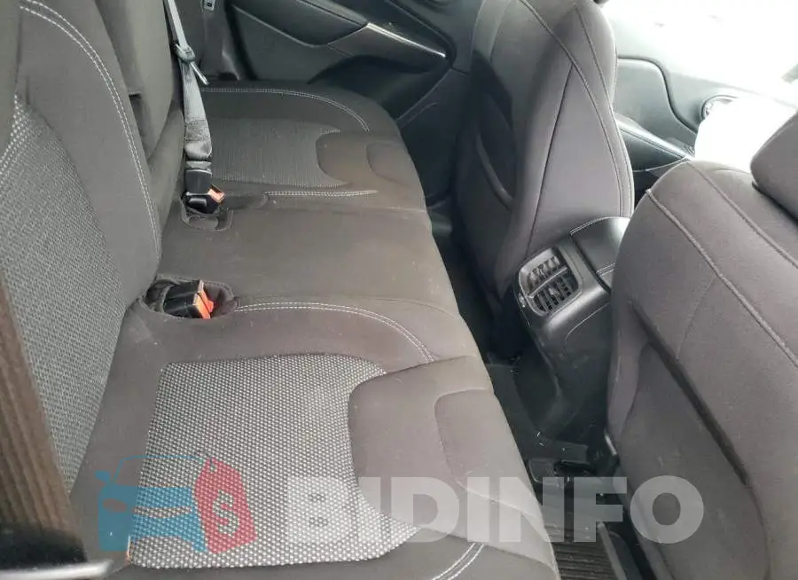 1C4PJLCB8LD556161 Photo# 11
