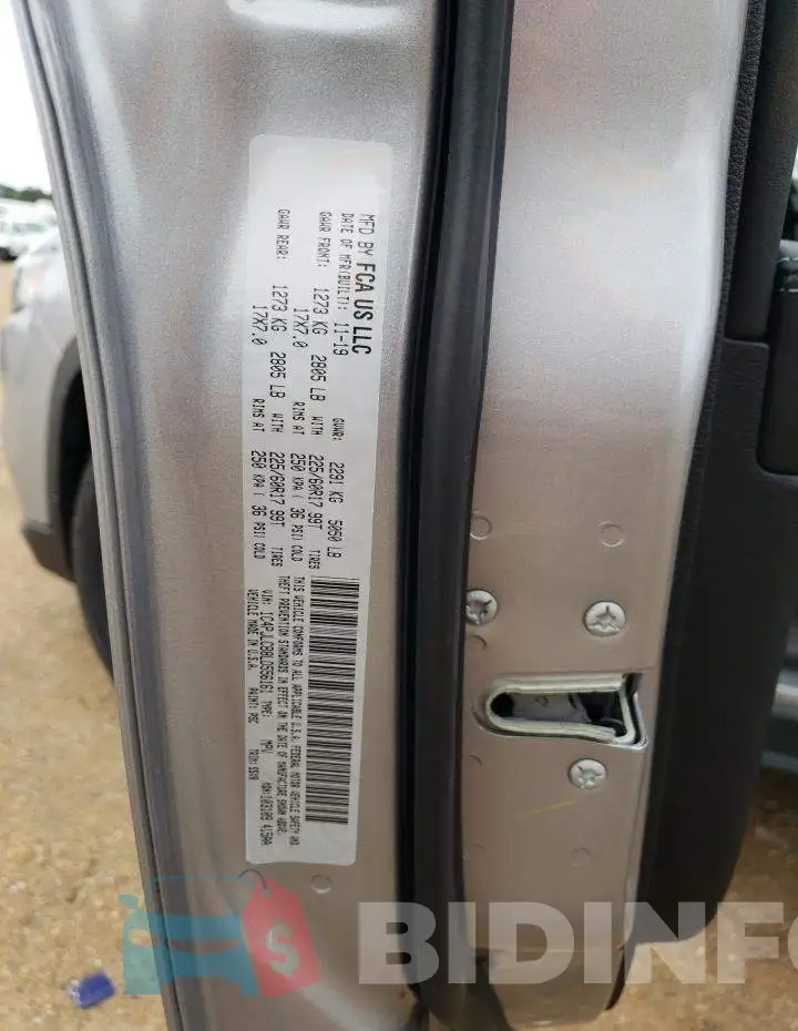 1C4PJLCB8LD556161 Photo# 14
