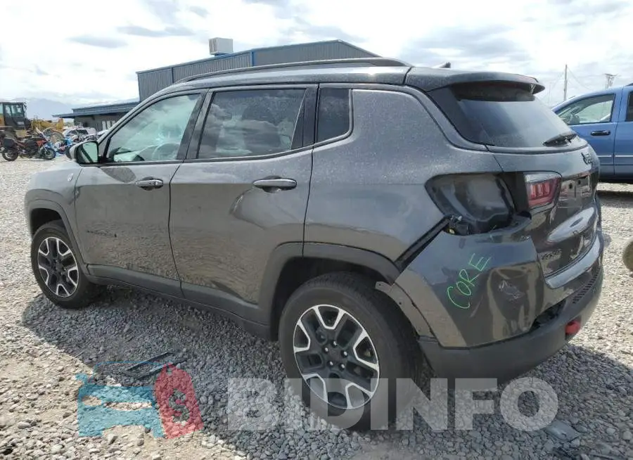 3C4NJDDB7LT118530 Photo# 2